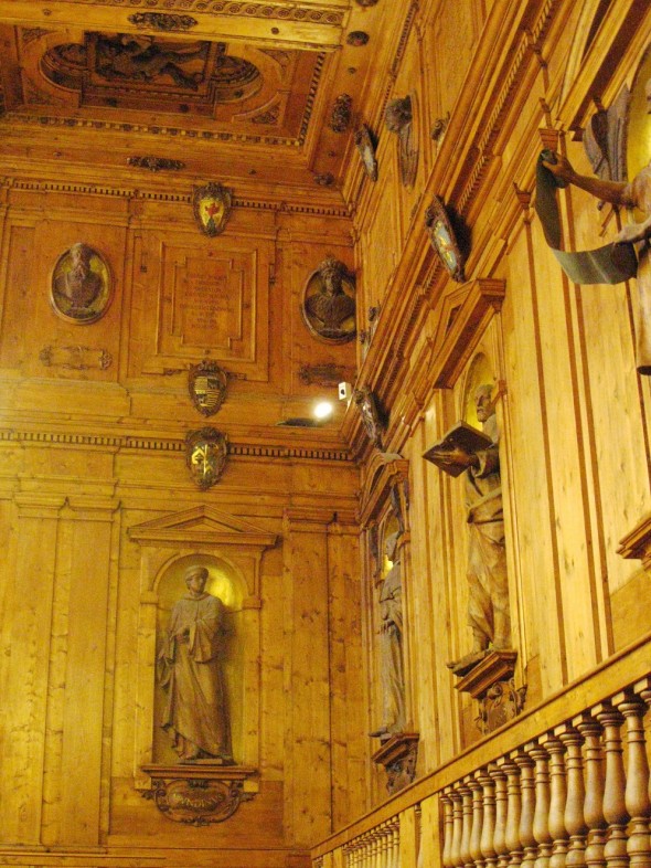 BIBLIOTECA DE LA UNIVERSIDAD