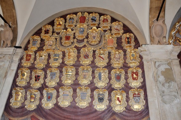 BIBLIOTECA DE LA UNIVERSIDAD