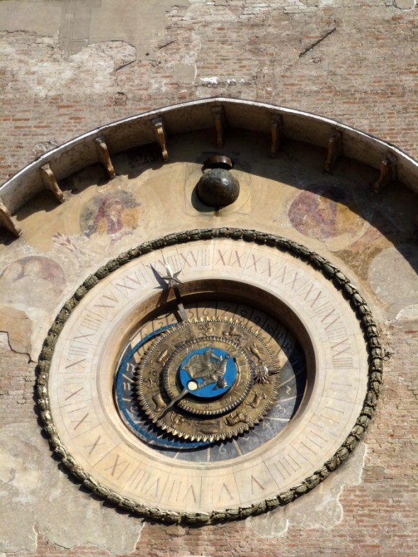 TORRE DEL OROLOGIO