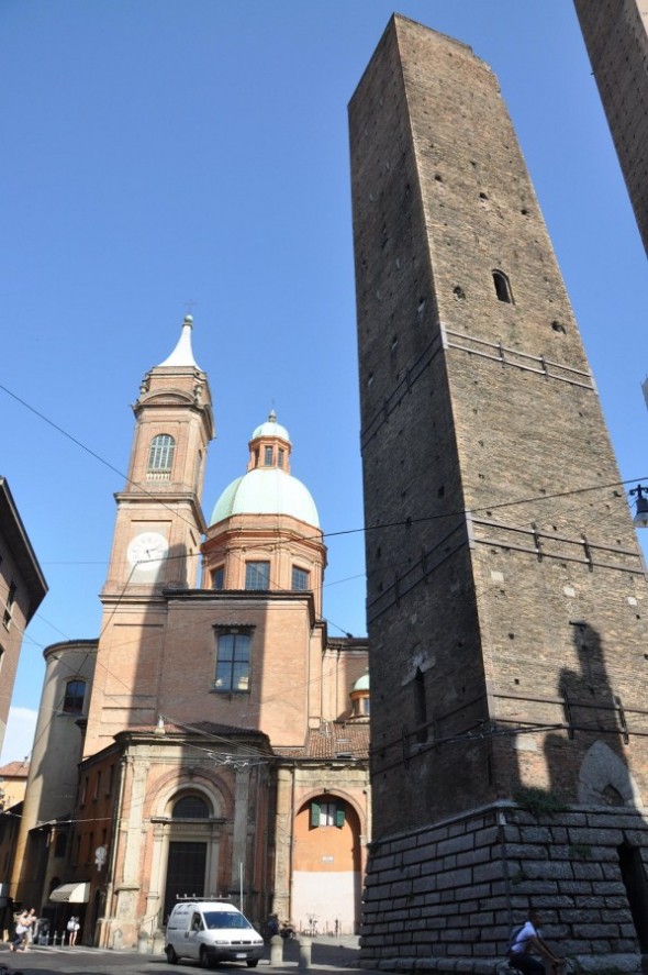 TORRES DE ASINELLI Y GARISENDA