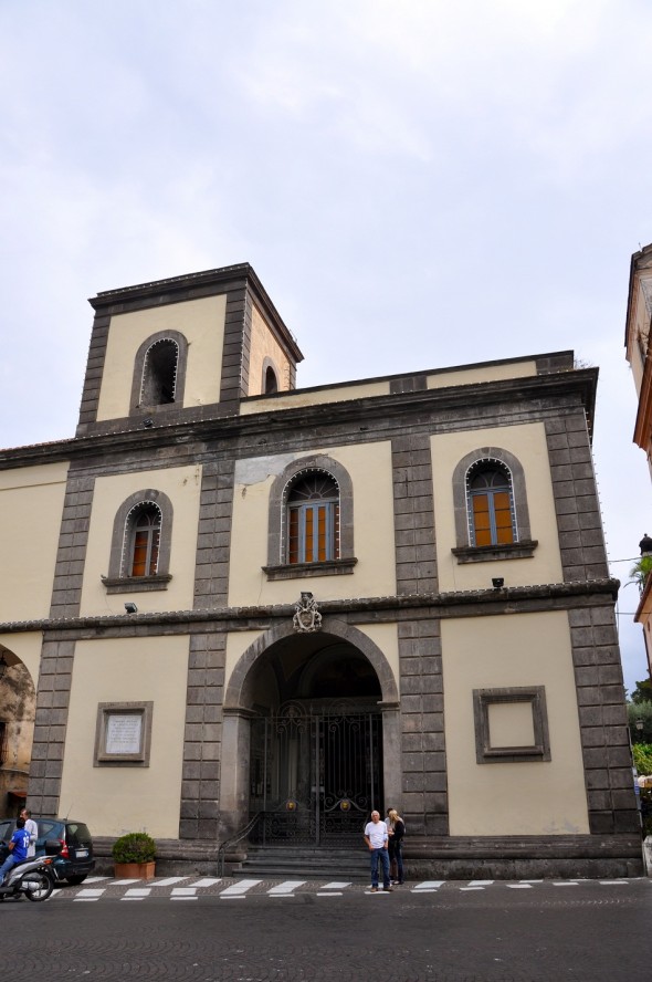 BASILICA DE SAN ANTONINO