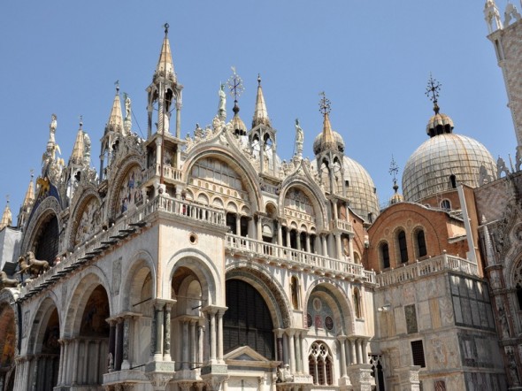 BASILICA DE SAN MARCOS 