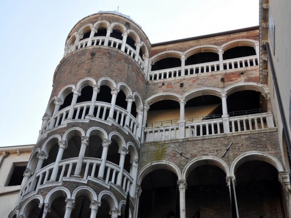 ESCALERA CONTARINI DEL BOVOLO 