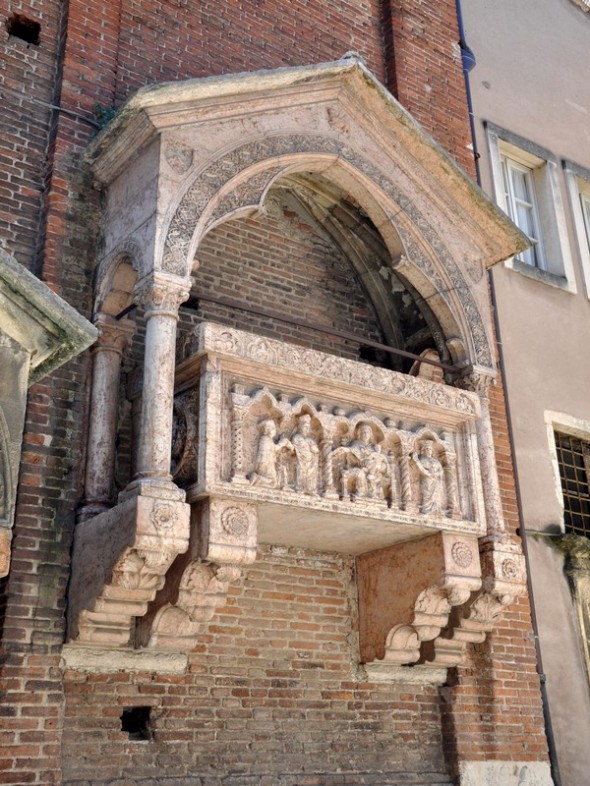 IGLESIA DE SAN PIETRO MARTIRE