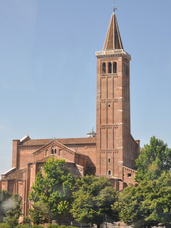 IGLESIA DE SANTA ANASTASIA