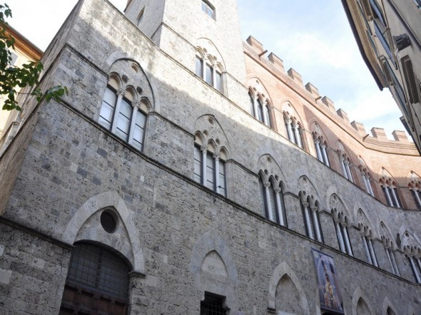 PALACIO CHIGISARACINI  