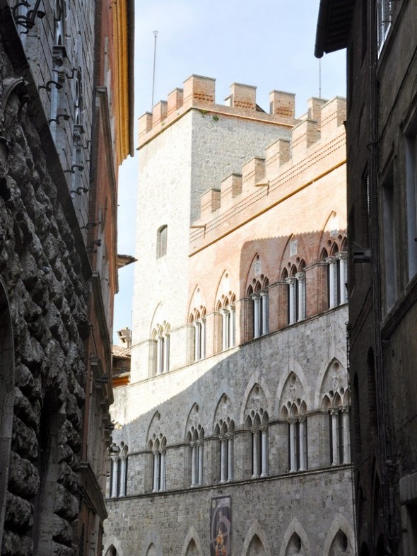 PALACIO CHIGISARACINI  