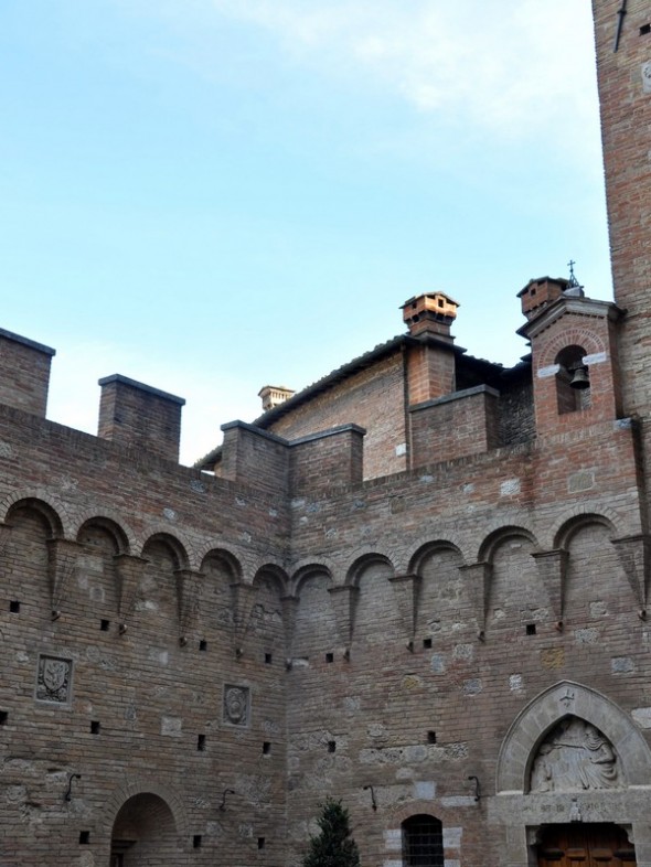 PALACIO CHIGISARACINI  