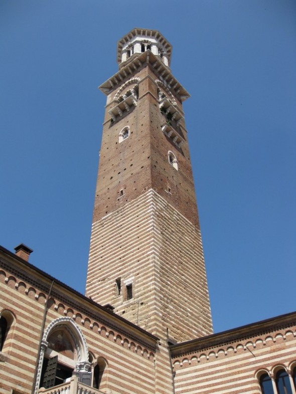 PALACIO DEL COMUNE 