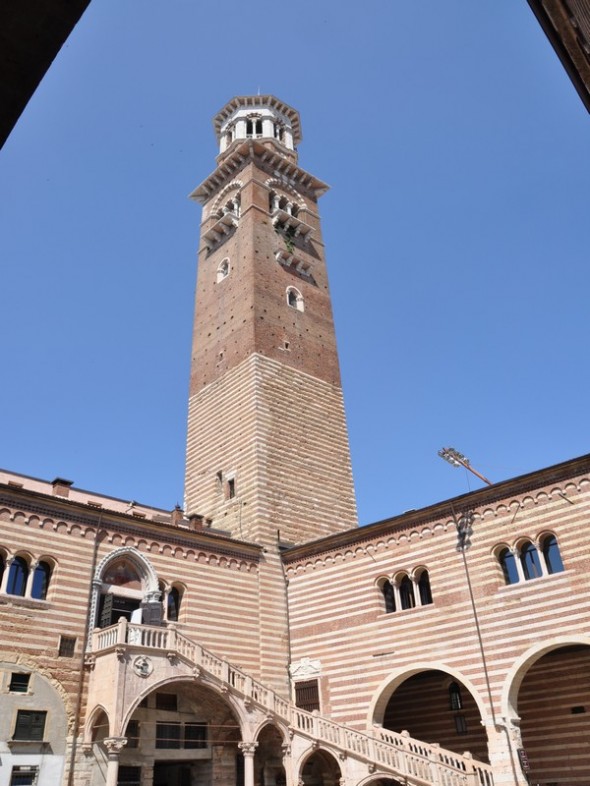 PALACIO DEL COMUNE 