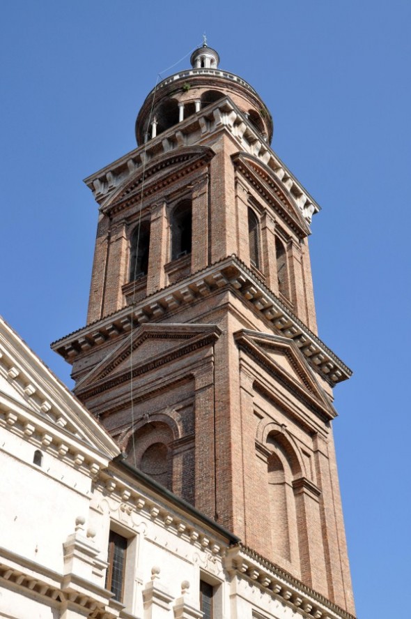 IGLESIA DE SANTA BARBARA