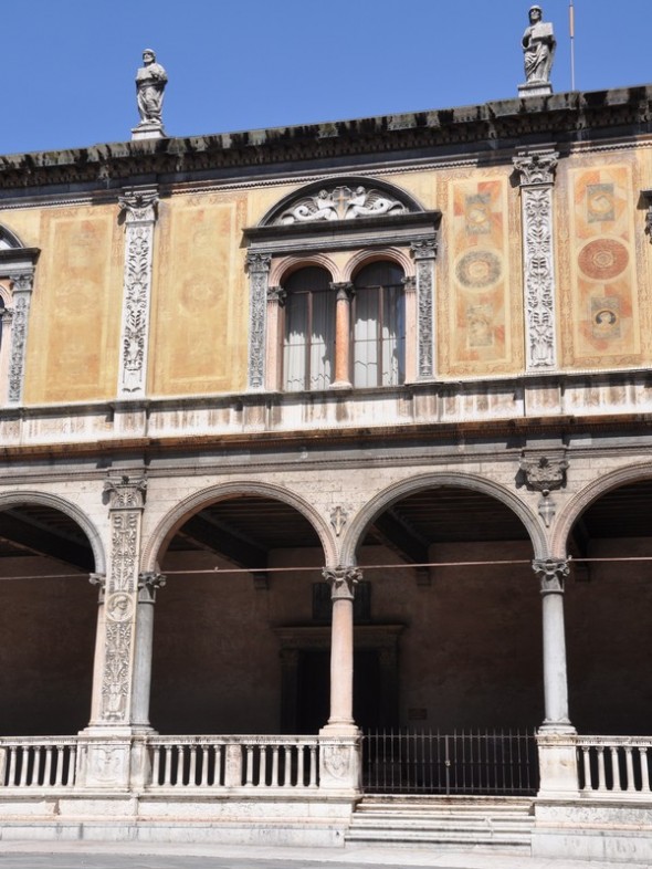 PLAZA DEL SIGNORI 
