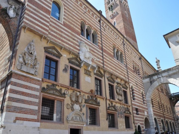 PLAZA DEL SIGNORI 