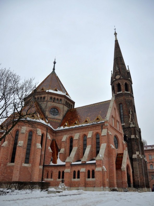 IGLESIA CORVIN LER 