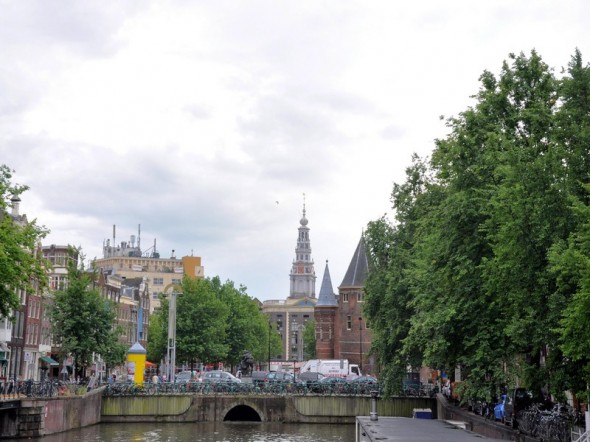 CANALES Y CASAS