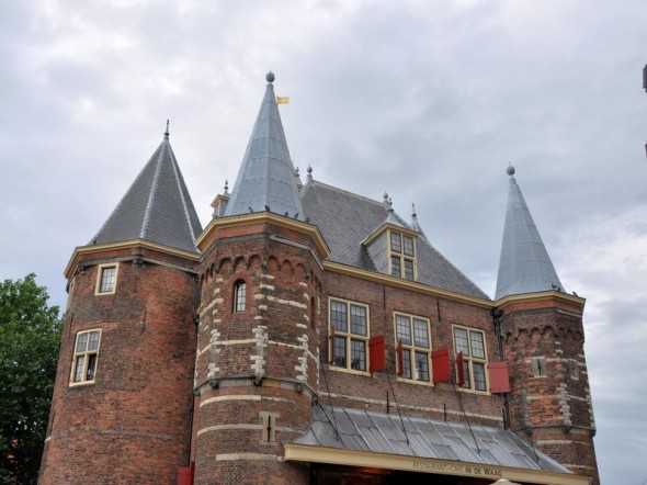 DE WAAG  