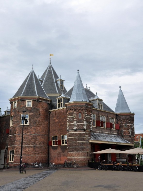 DE WAAG  
