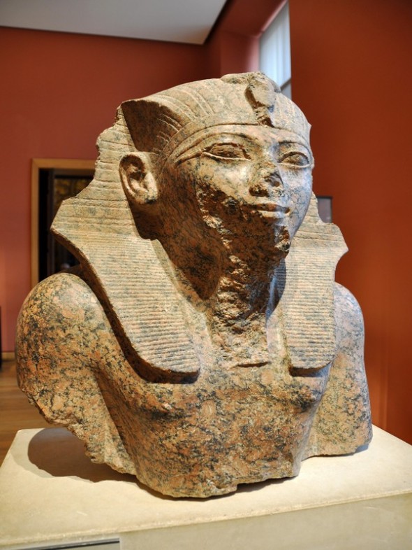 MUSEO DEL LOUVRE 
