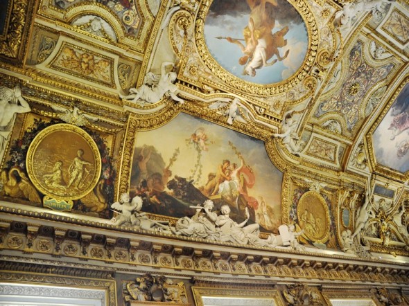 MUSEO DEL LOUVRE 