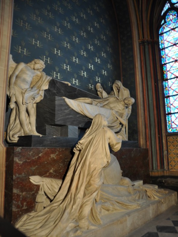 NOTRE DAME 