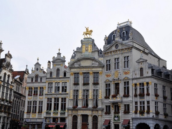 GRAND PLACE
