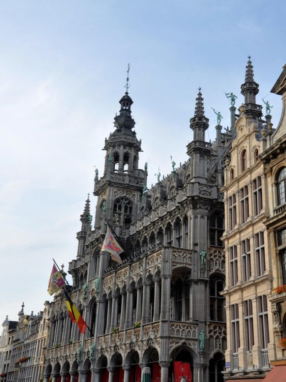 GRAND PLACE