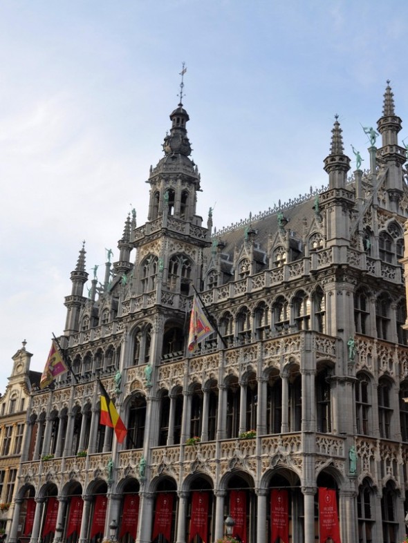GRAND PLACE