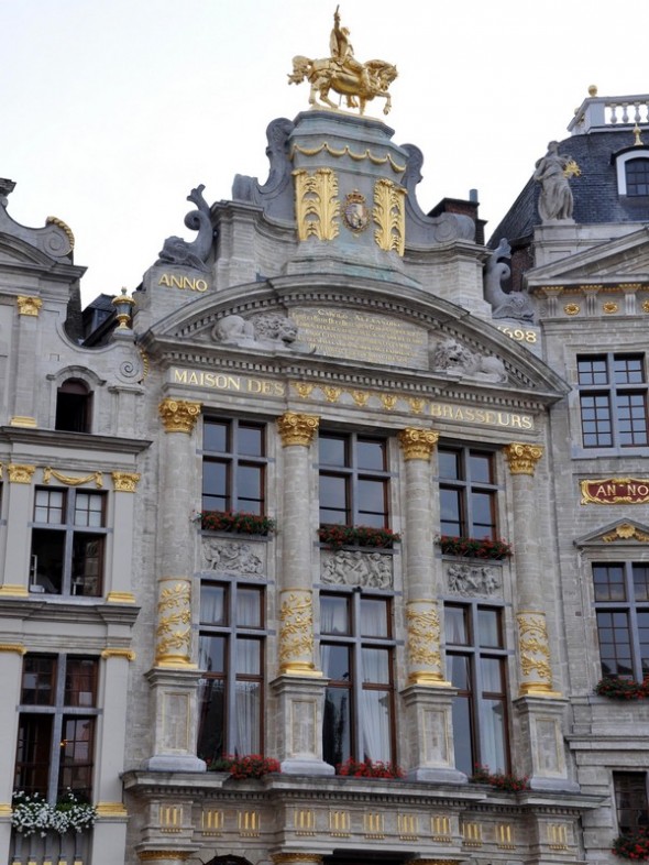 GRAND PLACE