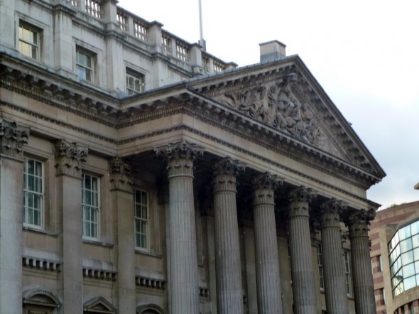 BANCO BRITANICO Y ROYAL EXCHANGE 