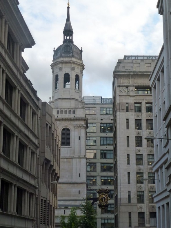 BANCO BRITANICO Y ROYAL EXCHANGE 