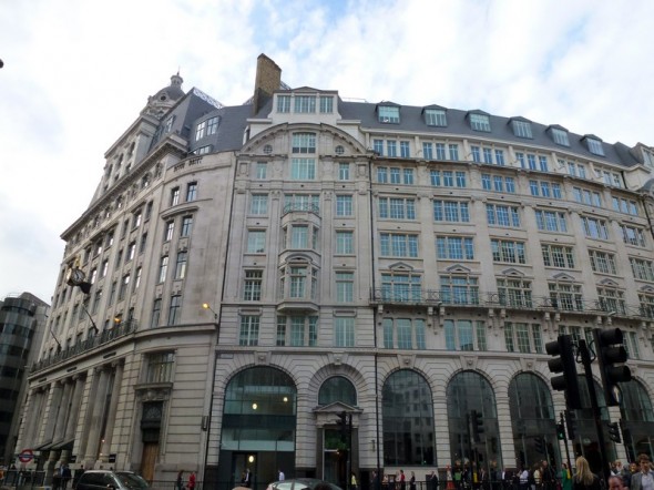 BANCO BRITANICO Y ROYAL EXCHANGE 
