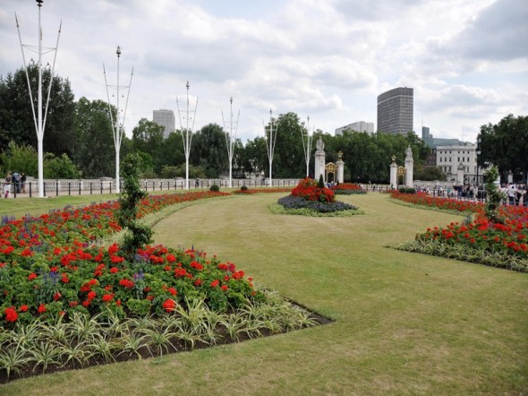 BUCKINGHAM PALACE