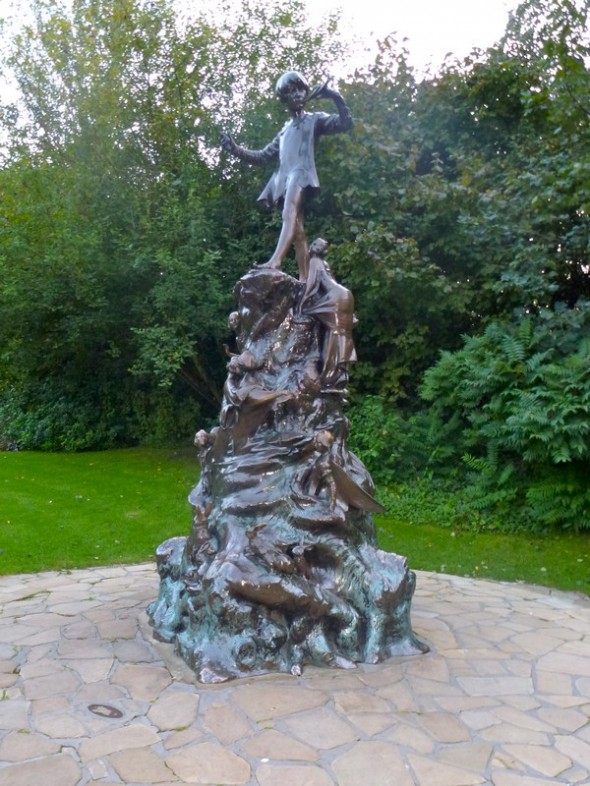 ESTATUA DE PETER PAN