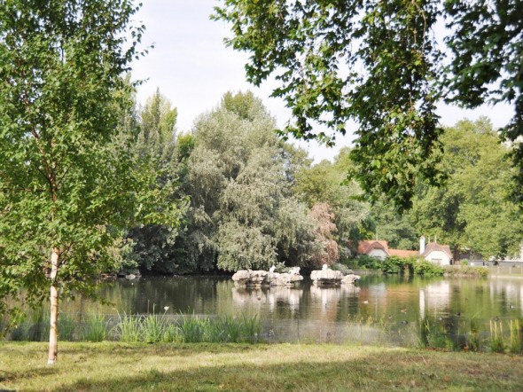 ST.JAMES PARK 