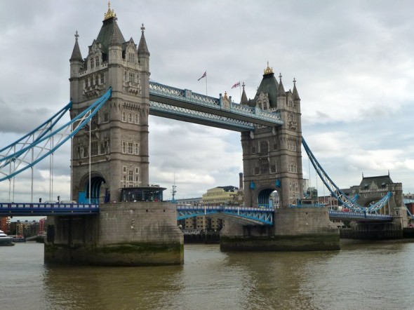 TOWER BRIDGE 