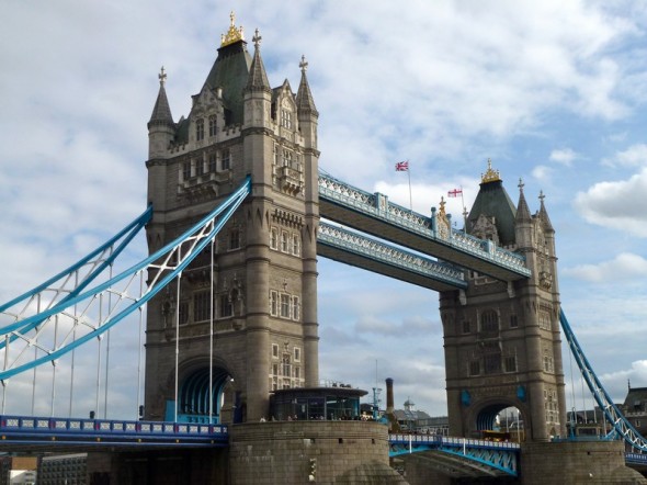 TOWER BRIDGE 