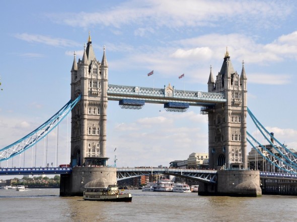 TOWER BRIDGE 