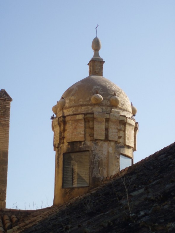 ALCAZAR 