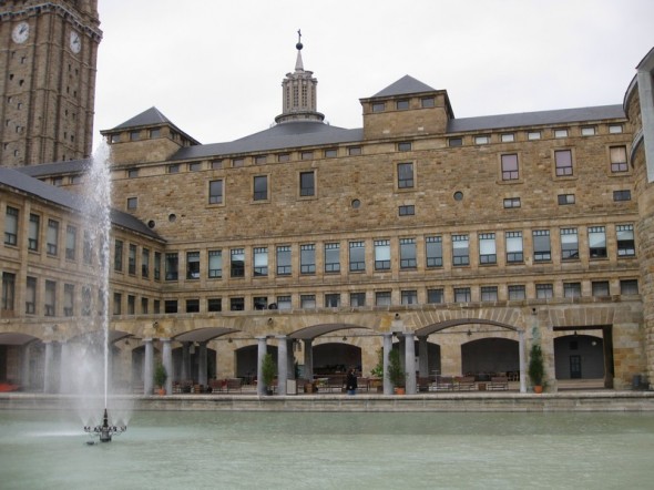 UNIVERSIDAD LABORAL 