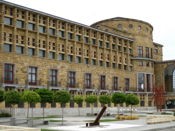 UNIVERSIDAD LABORAL 