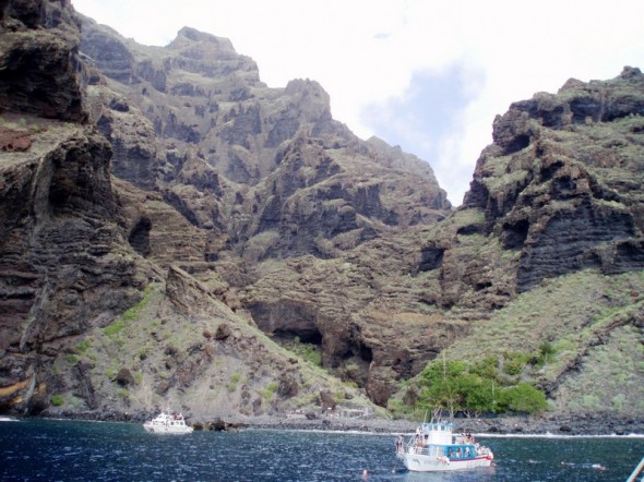 ACANTILADOS DE LOS GIGANTES 