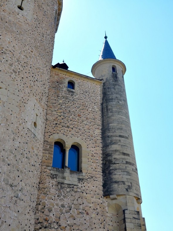 ALCAZAR 