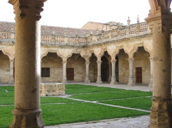 ESCUELAS MENORES 