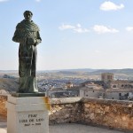 ESTATUA DE FRAY LUIS DE LEON