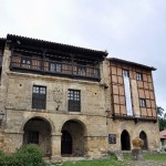 CASA DEL AGUILA Y CASA DE LA PARRA