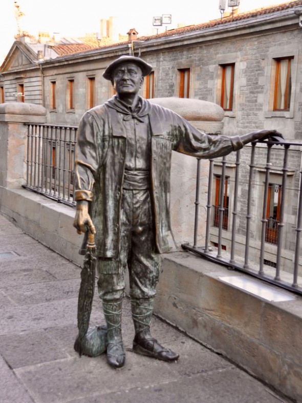 ESTATUA DEL CELEDON