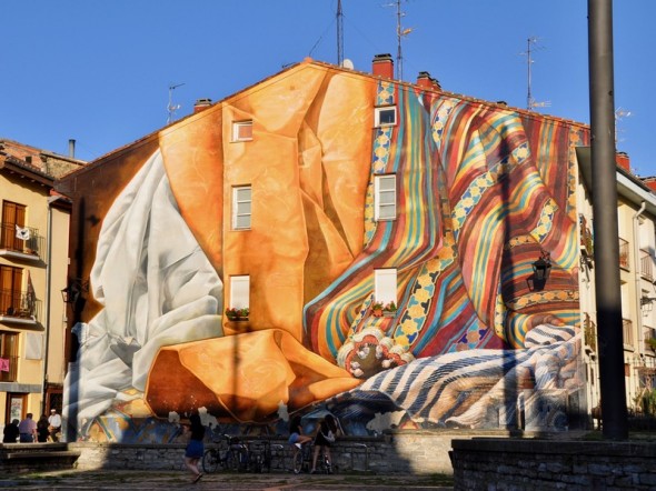 MURALES