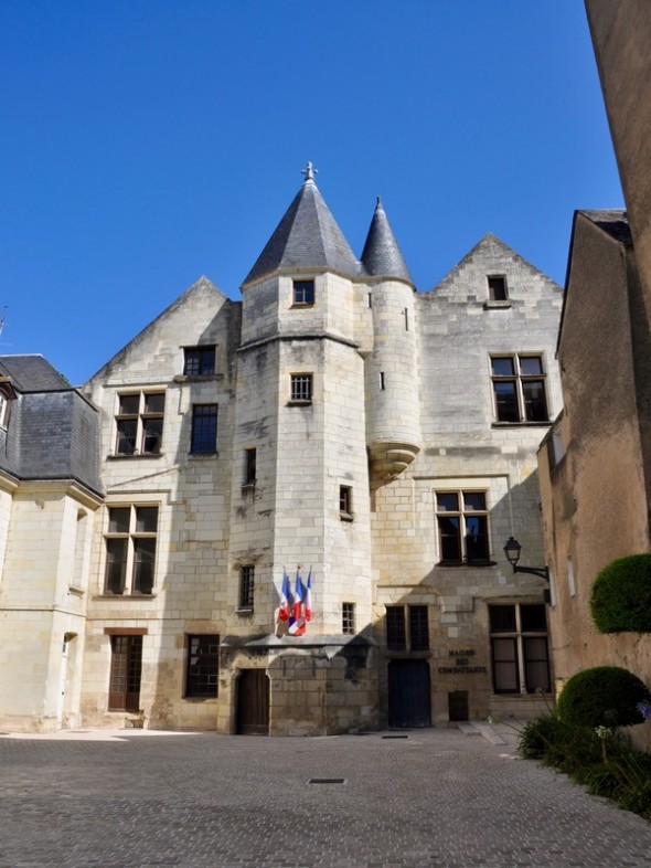 HOTEL DES  DUCS DE TOUROINE